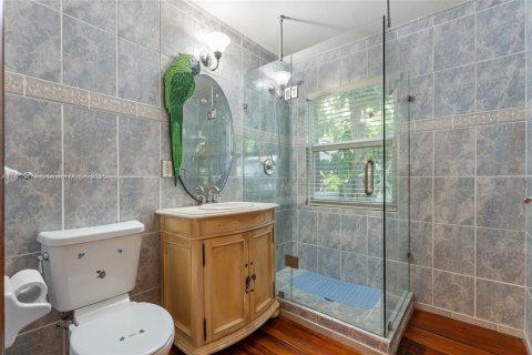 Снять в аренду виллу или дом в Форт-Лодердейл, Флорида 3 спальни, 290.6м2, № 1958553 - фото 20