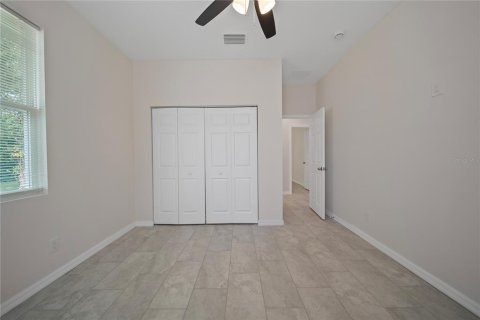 House in Tampa, Florida 3 bedrooms, 108.23 sq.m. № 1913966 - photo 15