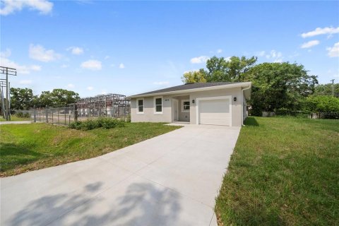 Casa en alquiler en Tampa, Florida, 3 dormitorios, 108.23 m2 № 1913966 - foto 19
