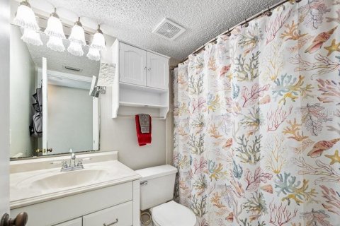 Condo in Ormond Beach, Florida, 2 bedrooms  № 2291312 - photo 12