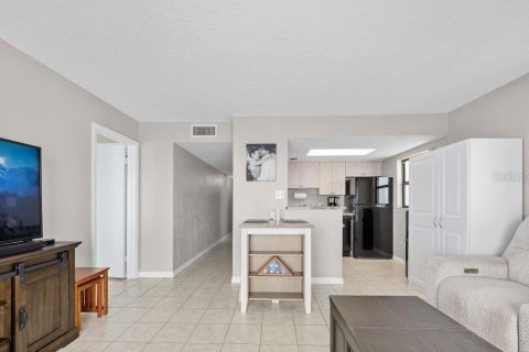 Condo in Ormond Beach, Florida, 2 bedrooms  № 2291312 - photo 28