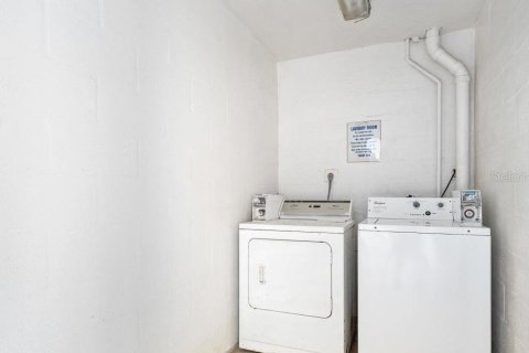 Condo in Ormond Beach, Florida, 2 bedrooms  № 2291312 - photo 26