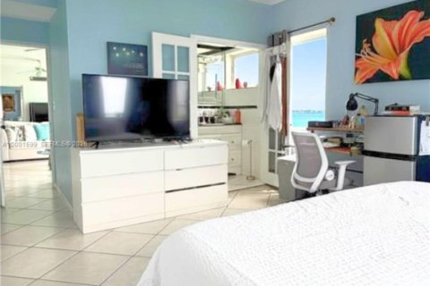 Copropriété à louer à North Bay Village, Floride: 3 chambres, 129.32 m2 № 2170258 - photo 3