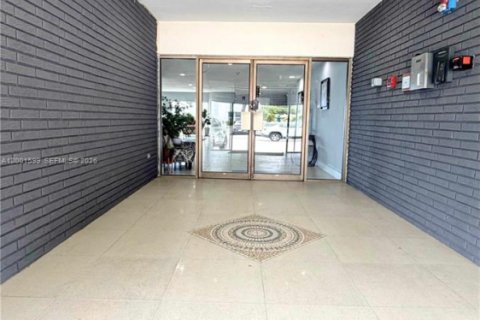Copropriété à louer à North Bay Village, Floride: 3 chambres, 129.32 m2 № 2170258 - photo 20