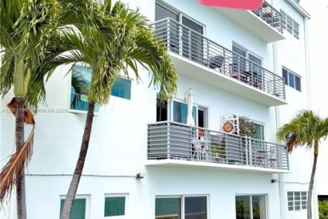 Copropriété à louer à North Bay Village, Floride: 3 chambres, 129.32 m2 № 2170258 - photo 10