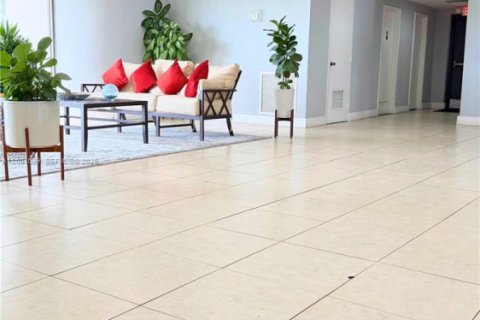 Copropriété à louer à North Bay Village, Floride: 3 chambres, 129.32 m2 № 2170258 - photo 22