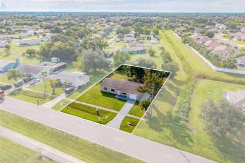 Casa en venta en North Port, Florida, 3 dormitorios, 109.25 m2 № 2413565 - foto 4