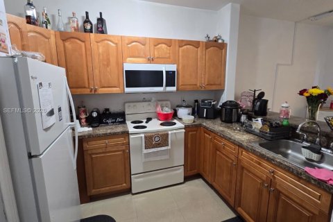 Condo in Homestead, Florida, 3 bedrooms  № 2248550 - photo 3