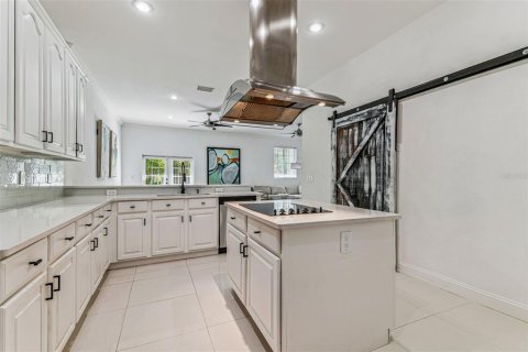 Touwnhouse à vendre à Tampa, Floride: 3 chambres, 247.68 m2 № 1872839 - photo 18