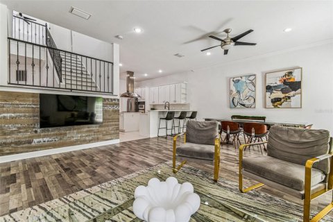 Touwnhouse à vendre à Tampa, Floride: 3 chambres, 247.68 m2 № 1872839 - photo 12