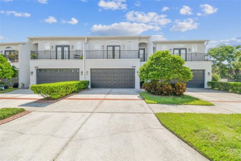 Touwnhouse à vendre à Tampa, Floride: 3 chambres, 247.68 m2 № 1872839 - photo 3