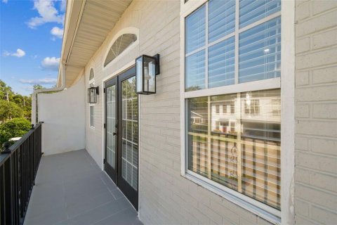 Touwnhouse à vendre à Tampa, Floride: 3 chambres, 247.68 m2 № 1872839 - photo 28