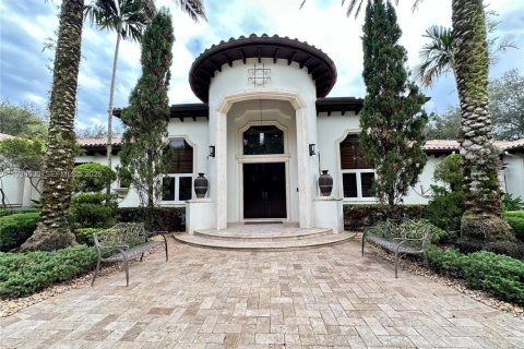 Villa ou maison à louer à Pinecrest, Floride: 6 chambres, 718.97 m2 № 1989291 - photo 1