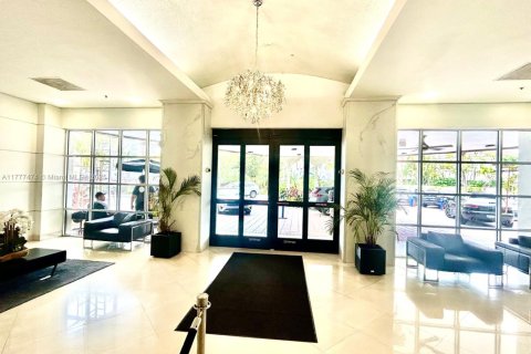 Condominio en venta en Sunny Isles Beach, Florida, 2 dormitorios, 93.37 m2 № 1934889 - foto 19