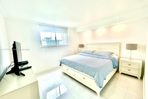 Condominio en venta en Sunny Isles Beach, Florida, 2 dormitorios, 93.37 m2 № 1934889 - foto 9