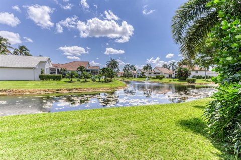 Villa ou maison à louer à Boynton Beach, Floride: 3 chambres, 154.87 m2 № 2387757 - photo 4