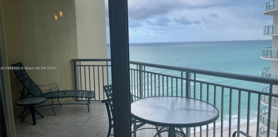 Appartement à Sunny Isles Beach, Floride 2 chambres, 119.84 m2 № 1859736