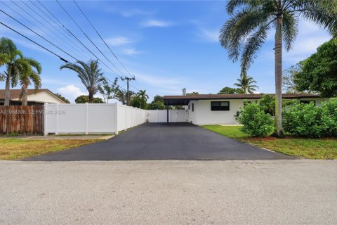 Casa en venta en Hollywood, Florida, 3 dormitorios, 121.14 m2 № 2031631 - foto 27