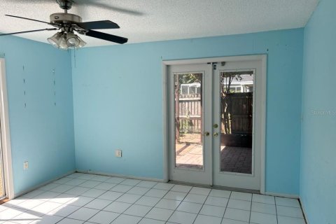 Villa ou maison à vendre à Tampa, Floride: 3 chambres, 129.69 m2 № 2306144 - photo 12