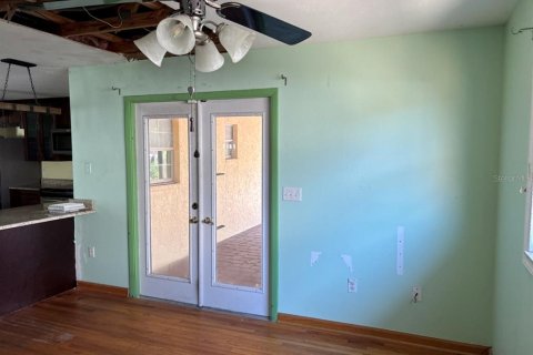 Villa ou maison à vendre à Tampa, Floride: 3 chambres, 129.69 m2 № 2306144 - photo 5