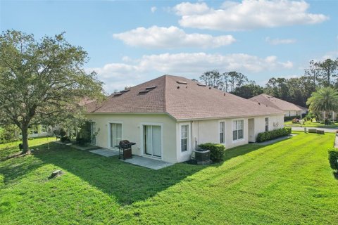 House in Zephyrhills, Florida 3 bedrooms, 131.92 sq.m. № 1219939 - photo 21