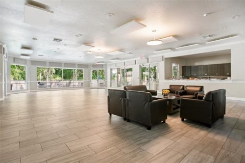 House in Zephyrhills, Florida 3 bedrooms, 131.92 sq.m. № 1219939 - photo 24