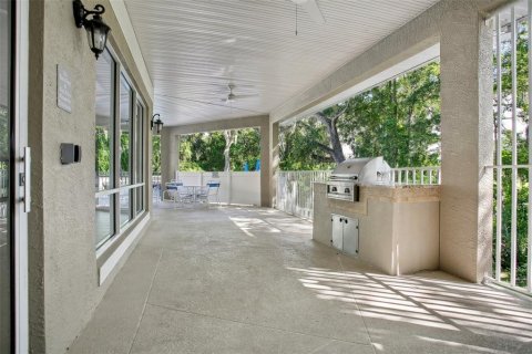 House in Zephyrhills, Florida 3 bedrooms, 131.92 sq.m. № 1219939 - photo 30