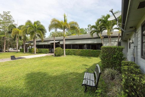 Villa ou maison à vendre à Loxahatchee Groves, Floride: 3 chambres, 150.5 m2 № 2146584 - photo 16