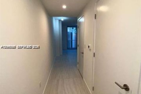 Copropriété à louer à Miami, Floride № 2279140 - photo 7