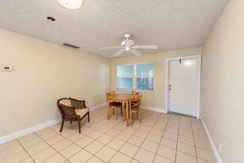 Appartement à louer à Lauderhill, Floride: 1 chambre, 205.78 m2 № 2439297 - photo 13