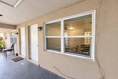 Appartement à louer à Lauderhill, Floride: 1 chambre, 205.78 m2 № 2439297 - photo 9