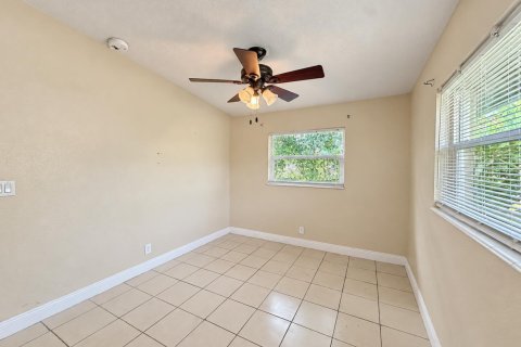 Appartement à louer à Lauderhill, Floride: 1 chambre, 205.78 m2 № 2439297 - photo 3