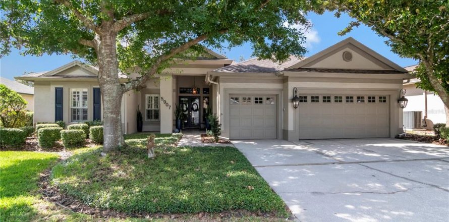 Casa en Valrico, Florida 5 dormitorios, 265.89 m2 № 2429086
