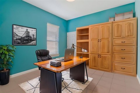 Casa en venta en Valrico, Florida, 5 dormitorios, 265.89 m2 № 2429086 - foto 28