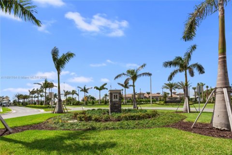 Adosado en alquiler en Hollywood, Florida, 3 dormitorios, 164.25 m2 № 1944138 - foto 28