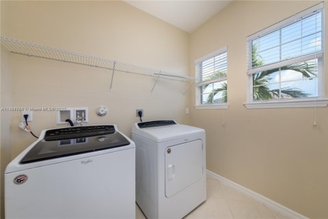 Adosado en alquiler en Hollywood, Florida, 3 dormitorios, 164.25 m2 № 1944138 - foto 20