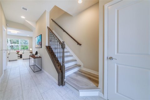 Adosado en alquiler en Hollywood, Florida, 3 dormitorios, 164.25 m2 № 1944138 - foto 3