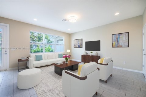 Adosado en alquiler en Hollywood, Florida, 3 dormitorios, 164.25 m2 № 1944138 - foto 4