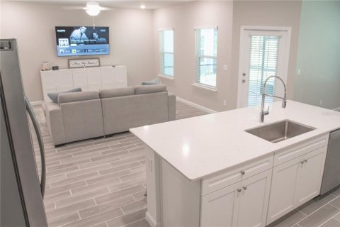 Villa ou maison à vendre à Gainesville, Floride: 4 chambres, 193.79 m2 № 1919077 - photo 4