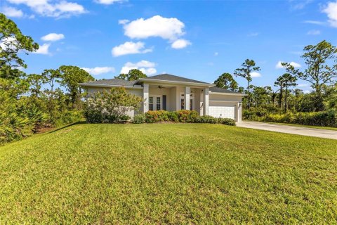 Casa en Punta Gorda, Florida 3 dormitorios, 176.51 m2 № 2388217