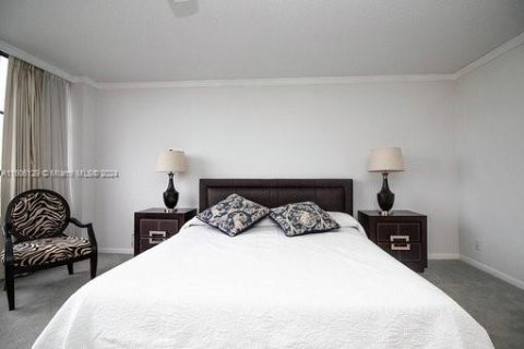 Condominio en venta en Hallandale Beach, Florida, 2 dormitorios, 130.06 m2 № 1864780 - foto 20