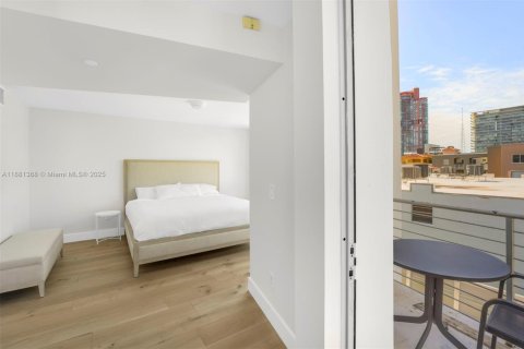 Condominio en venta en Miami Beach, Florida, 2 dormitorios, 117.71 m2 № 1978753 - foto 7