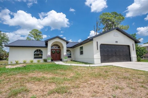 Villa ou maison à North Port, Floride 3 chambres, 156.35 m2 № 2103489