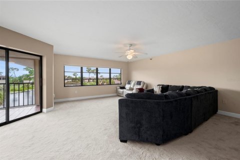Condo in Punta Gorda, Florida, 2 bedrooms  № 2228310 - photo 9