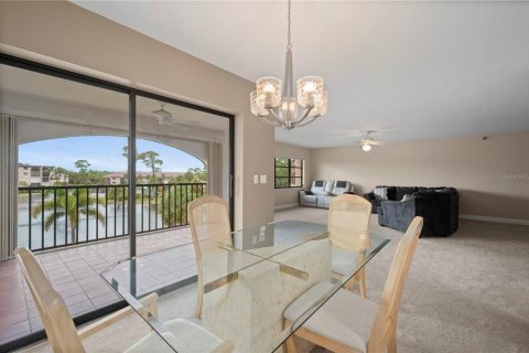 Condo in Punta Gorda, Florida, 2 bedrooms  № 2228310 - photo 15