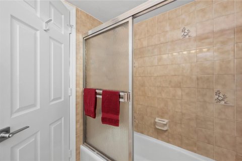 Condo in Punta Gorda, Florida, 2 bedrooms  № 2228310 - photo 28