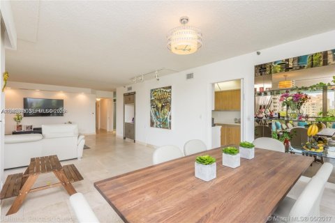 Copropriété à louer à Aventura, Floride: 2 chambres, 169.55 m2 № 2000177 - photo 8