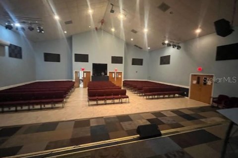 Commercial property in Apopka, Florida 1096.71 sq.m. № 1581078 - photo 11