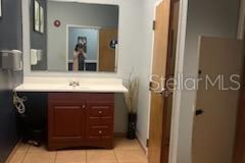 Commercial property in Apopka, Florida 1096.71 sq.m. № 1581078 - photo 18