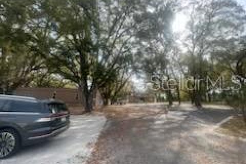 Commercial property in Apopka, Florida 1096.71 sq.m. № 1581078 - photo 3